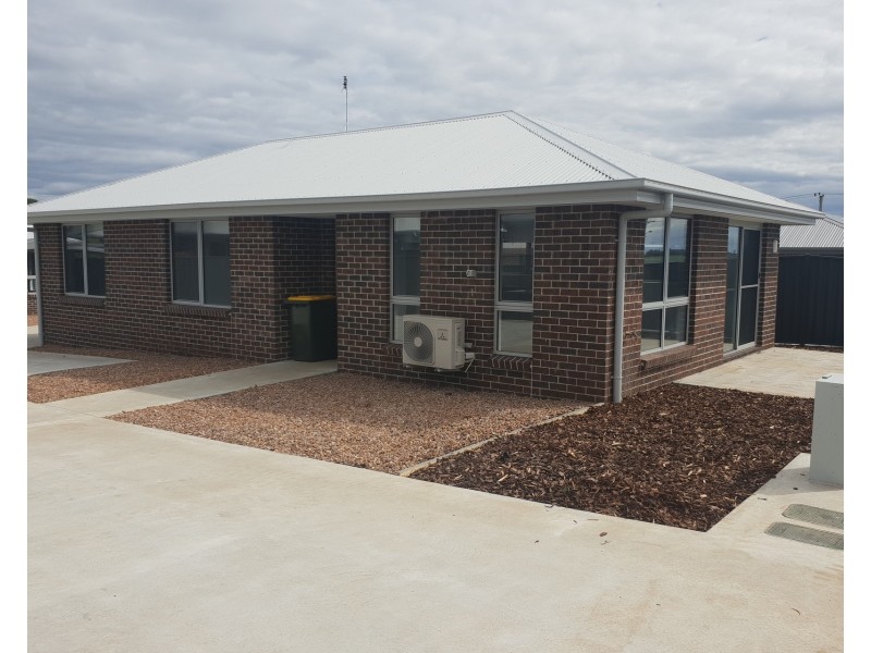 1/4 Tandara Place, East Devonport TAS 7310