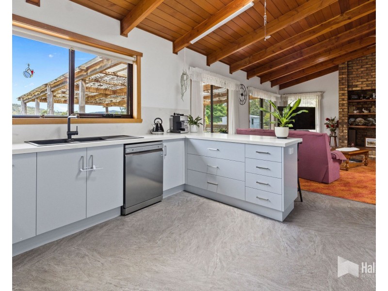 3 Rundle Road, Stony Rise TAS 7310