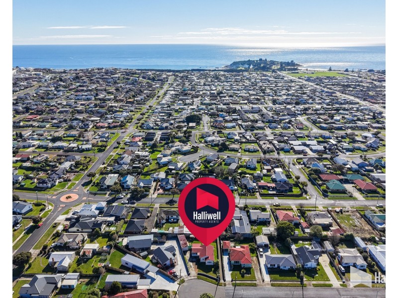 13 Lindsay Place, Devonport TAS 7310
