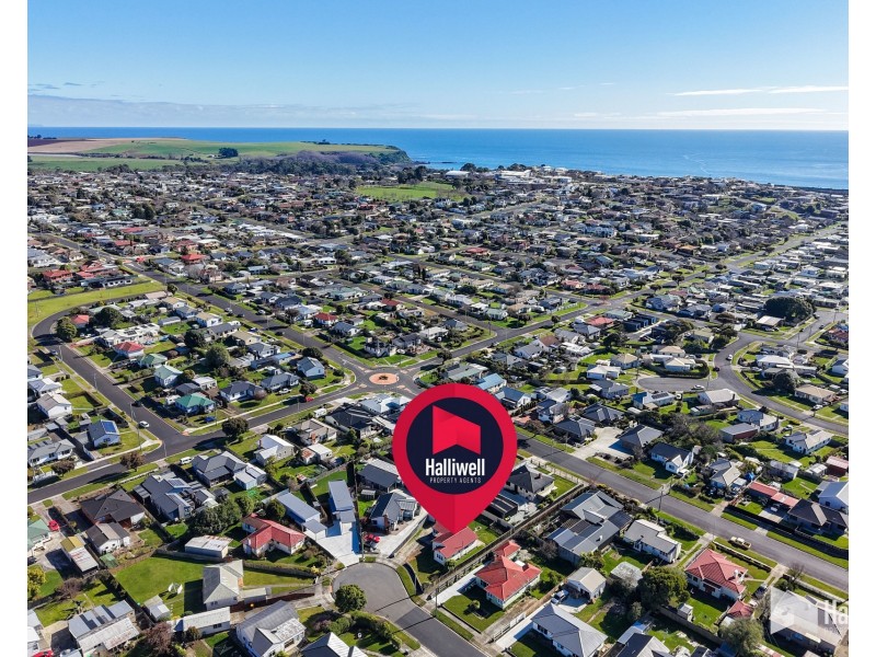 13 Lindsay Place, Devonport TAS 7310