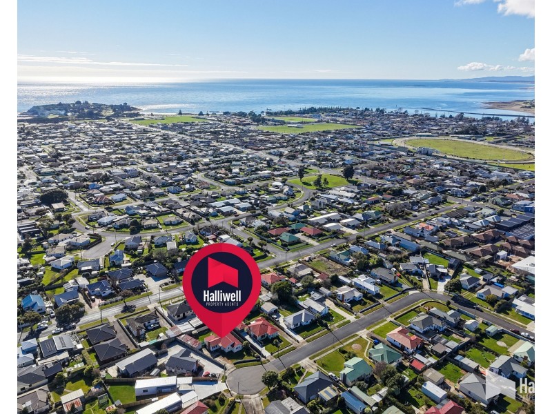 13 Lindsay Place, Devonport TAS 7310