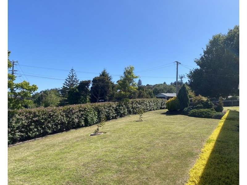 7 River Road, Ambleside TAS 7310