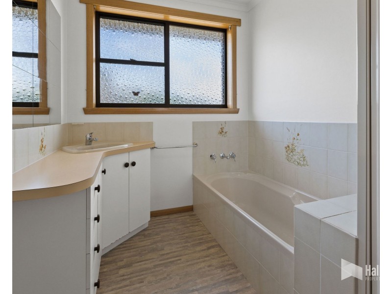 2/105 Mary Street, East Devonport TAS 7310