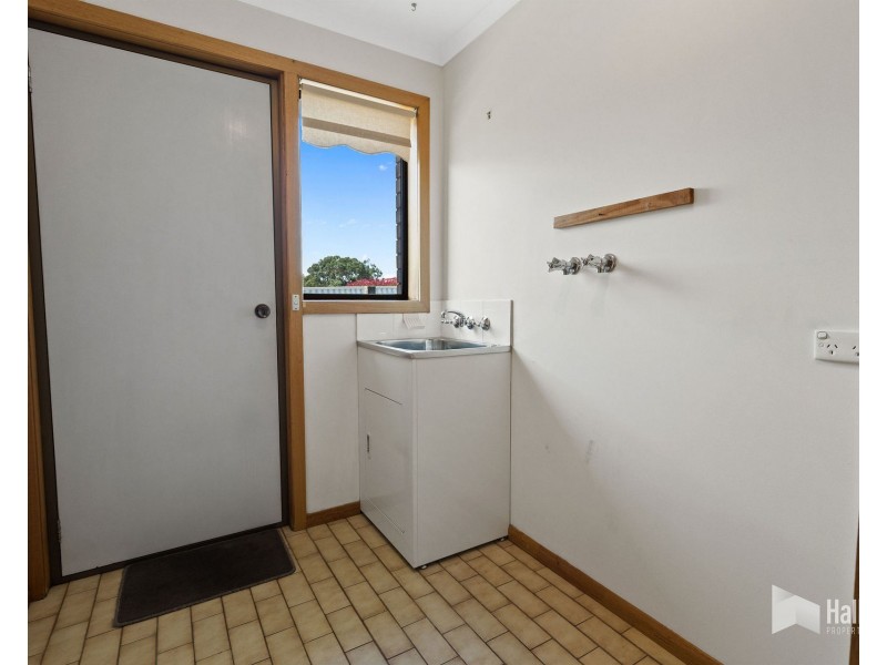 2/105 Mary Street, East Devonport TAS 7310