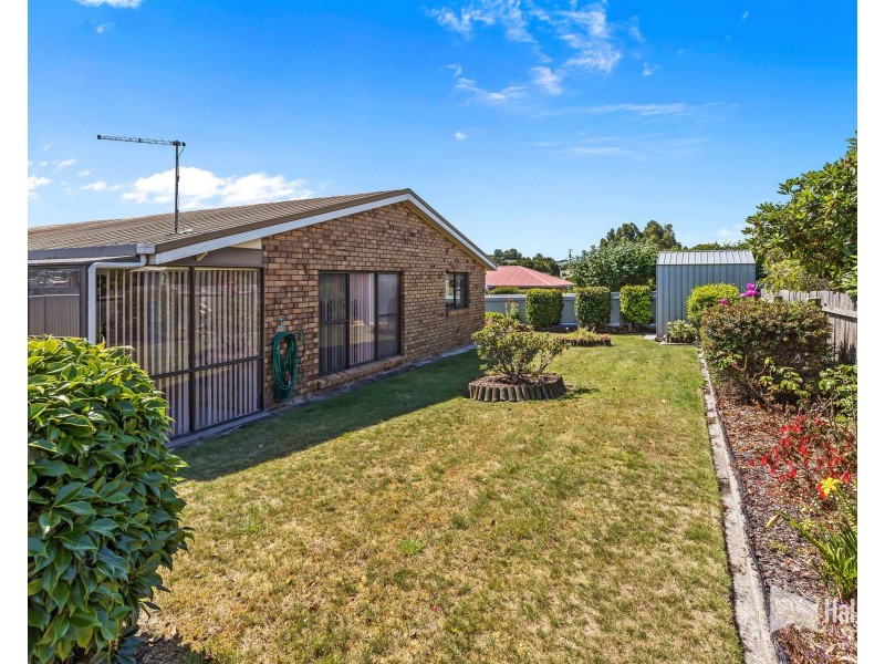 2/105 Mary Street, East Devonport TAS 7310