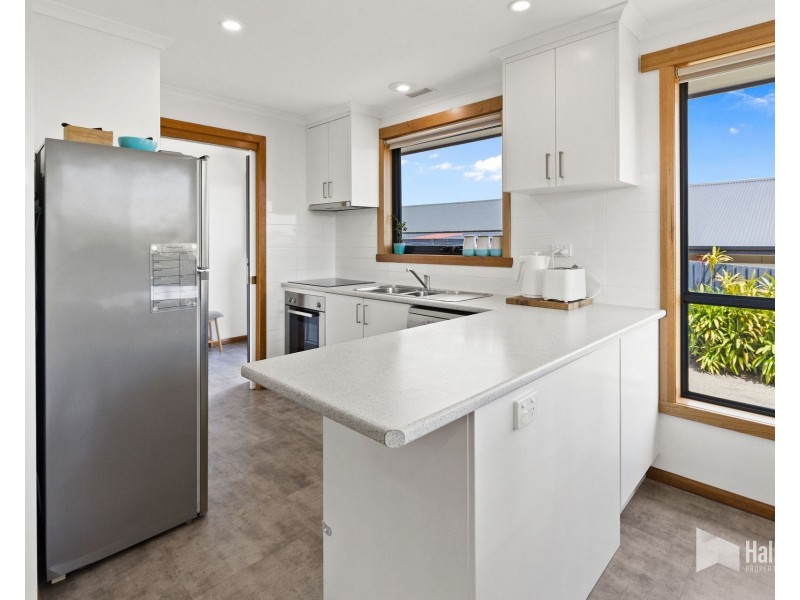 1 Don View Court, Devonport TAS 7310