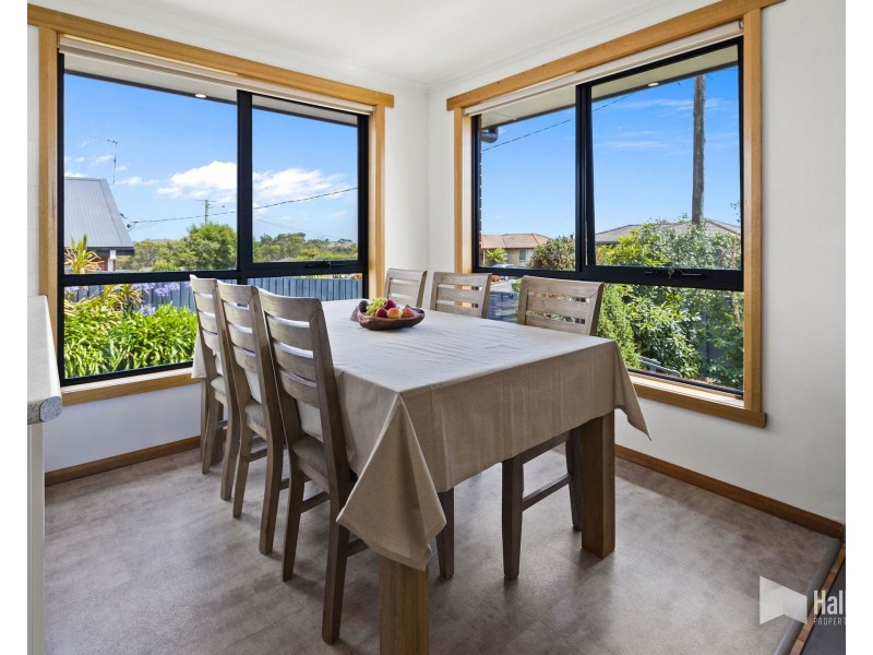 1 Don View Court, Devonport TAS 7310