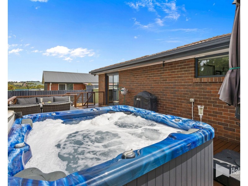 1 Don View Court, Devonport TAS 7310