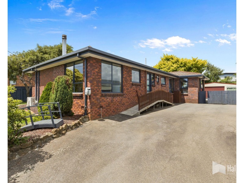 1 Don View Court, Devonport TAS 7310