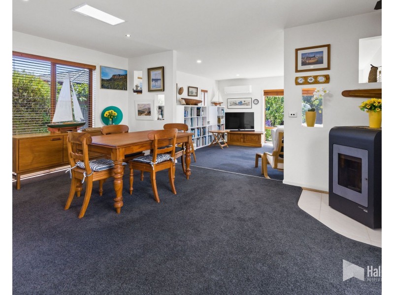 2 Inlet Court, Shearwater TAS 7307