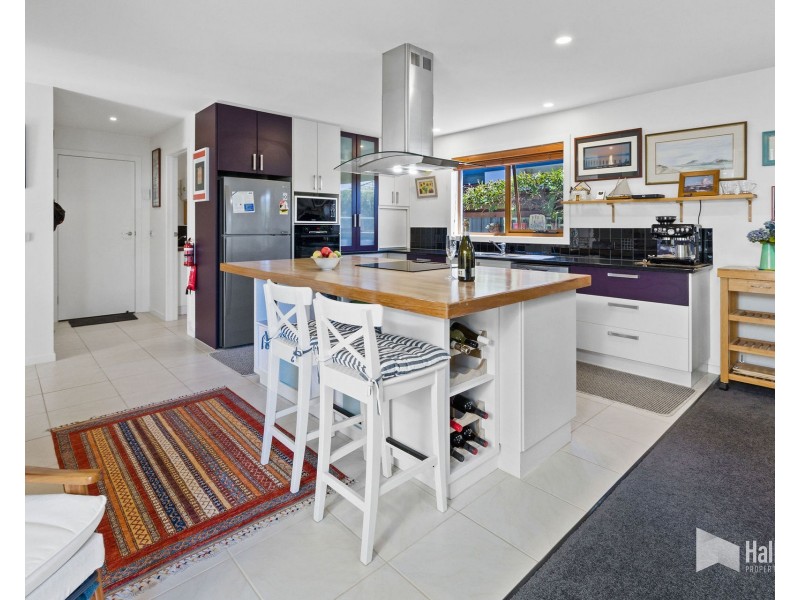2 Inlet Court, Shearwater TAS 7307