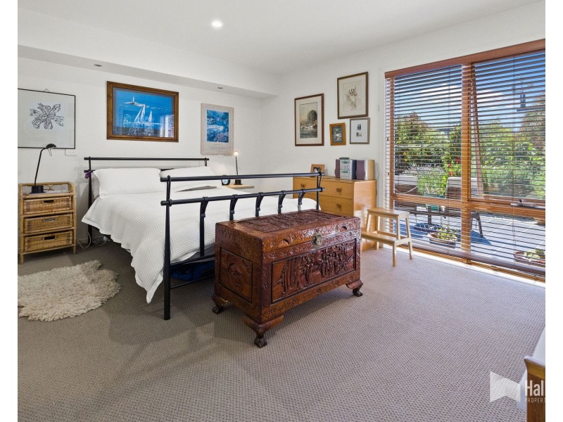 2 Inlet Court, Shearwater TAS 7307
