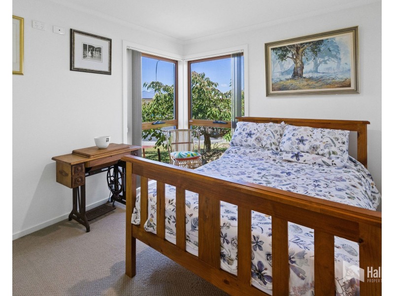 2 Inlet Court, Shearwater TAS 7307