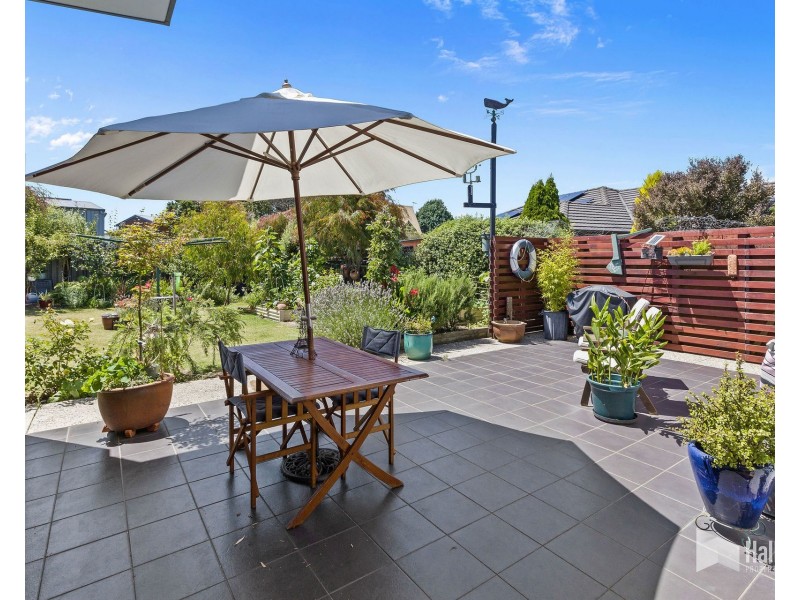 2 Inlet Court, Shearwater TAS 7307
