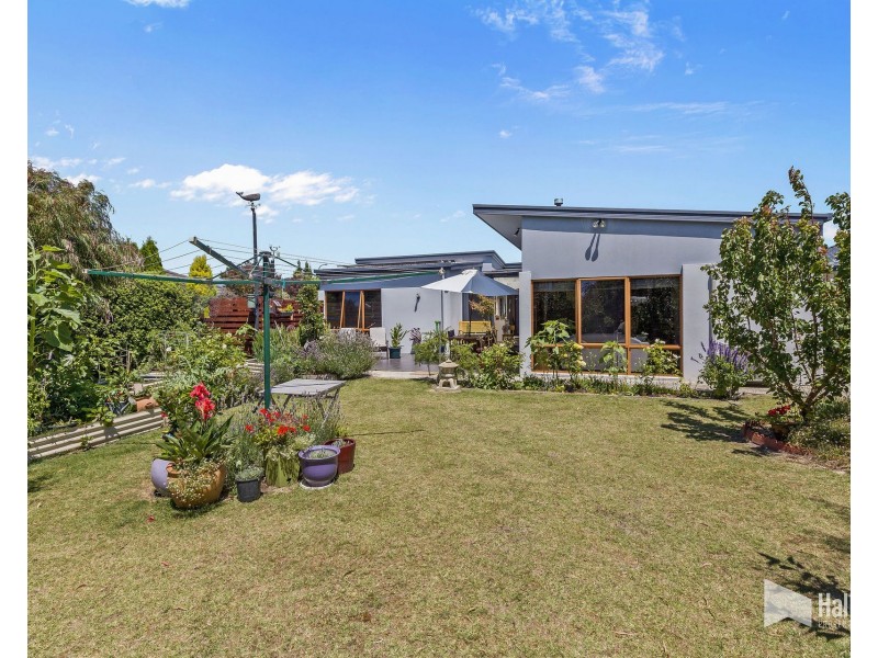 2 Inlet Court, Shearwater TAS 7307