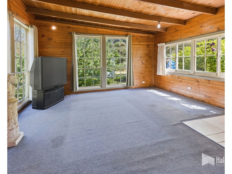 502 Cradle Mountain Road, Wilmot TAS 7310