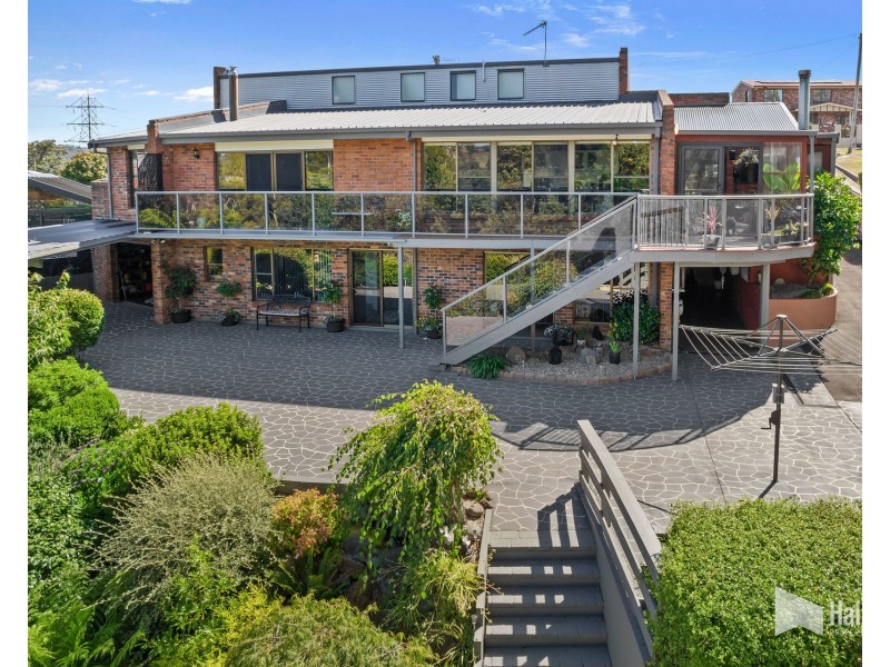 35 Coomera Crescent, Miandetta TAS 7310