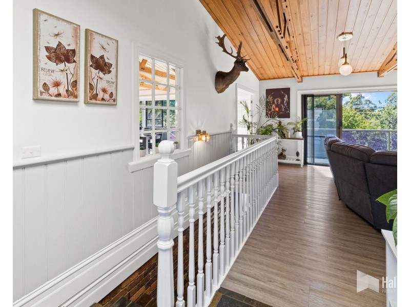 35 Coomera Crescent, Miandetta TAS 7310