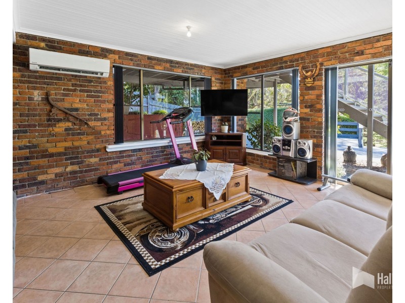 35 Coomera Crescent, Miandetta TAS 7310