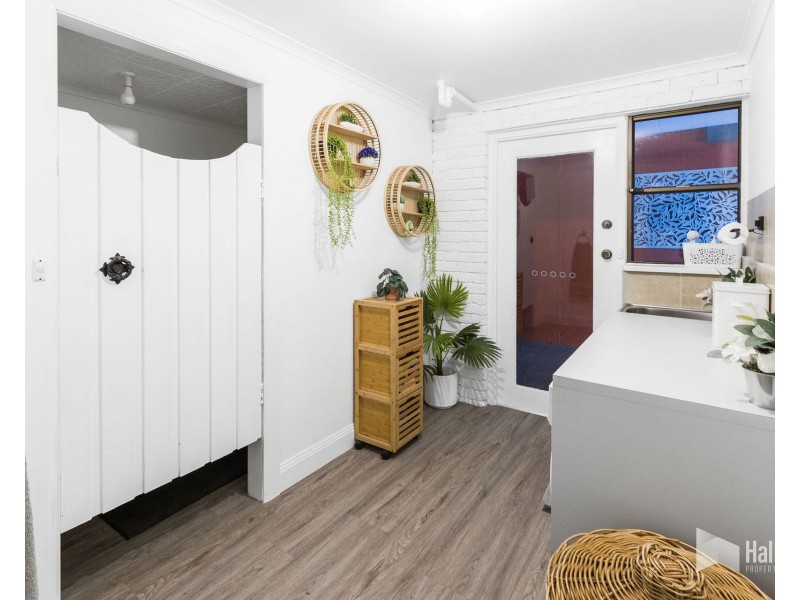 35 Coomera Crescent, Miandetta TAS 7310