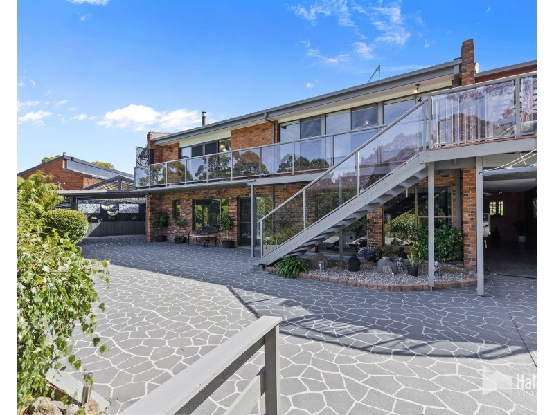 35 Coomera Crescent, Miandetta TAS 7310