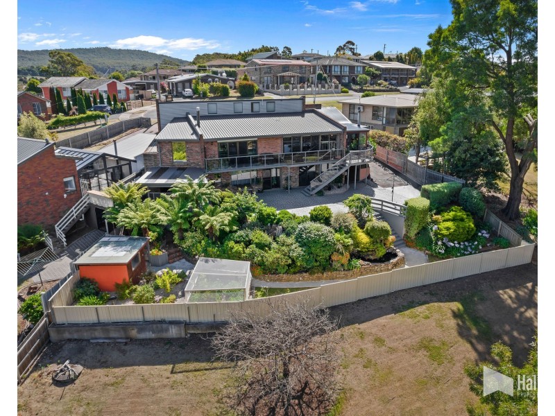 35 Coomera Crescent, Miandetta TAS 7310
