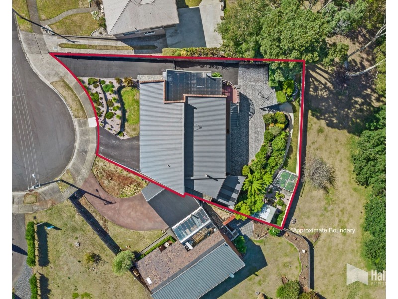 35 Coomera Crescent, Miandetta TAS 7310