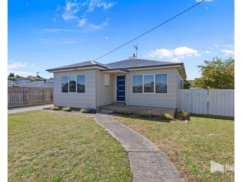 98 Nicholls Street, Devonport TAS 7310