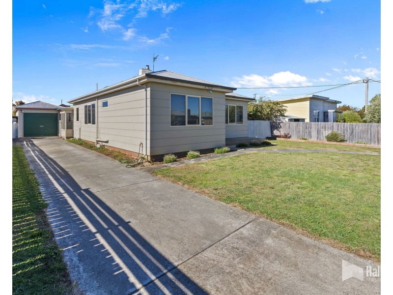 98 Nicholls Street, Devonport TAS 7310