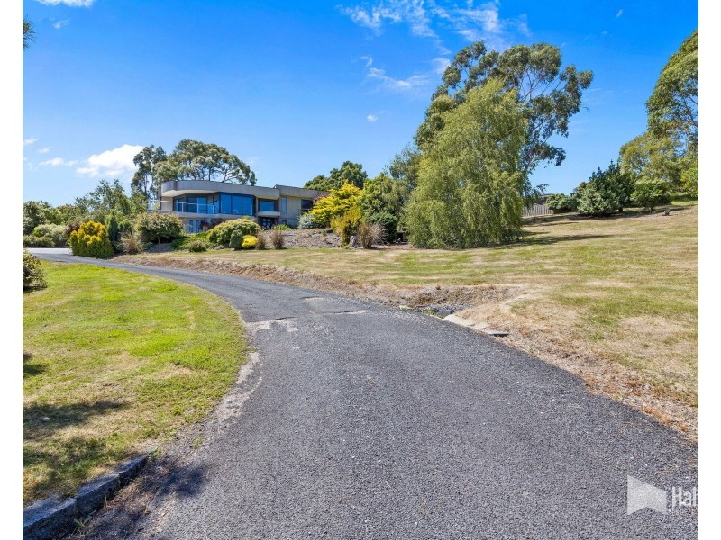 23 Oakwood Drive, Ambleside TAS 7310