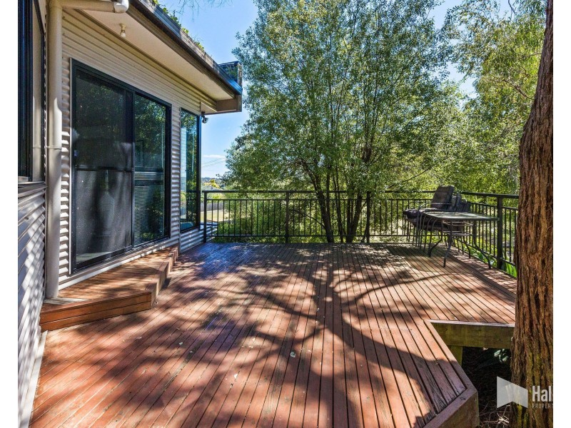 23 Oakwood Drive, Ambleside TAS 7310