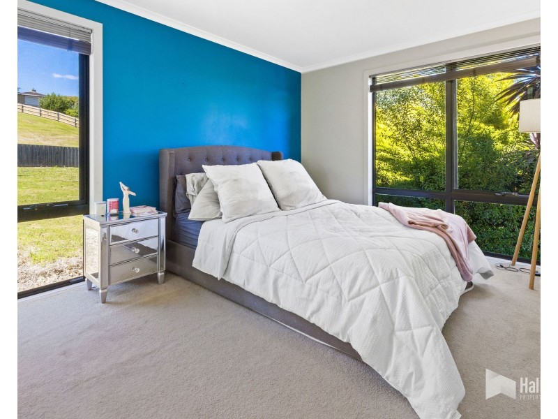 23 Oakwood Drive, Ambleside TAS 7310