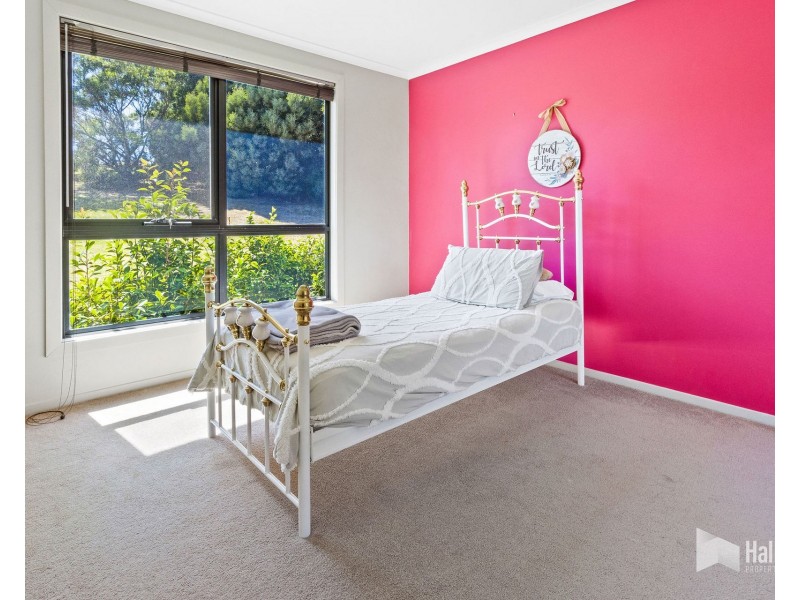 23 Oakwood Drive, Ambleside TAS 7310