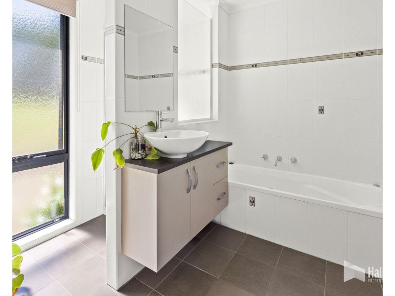 23 Oakwood Drive, Ambleside TAS 7310