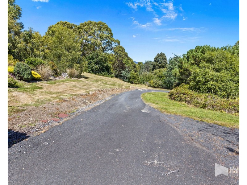 23 Oakwood Drive, Ambleside TAS 7310