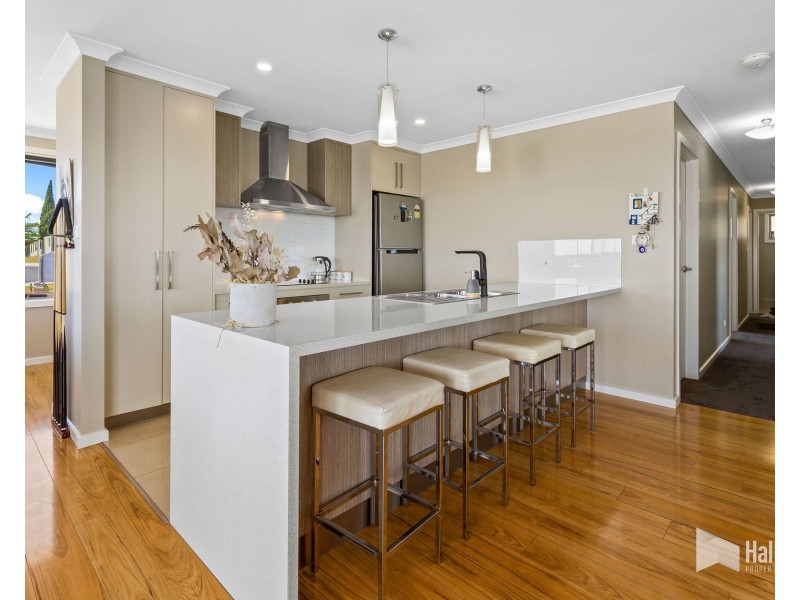 25 Leary Avenue, Stony Rise TAS 7310