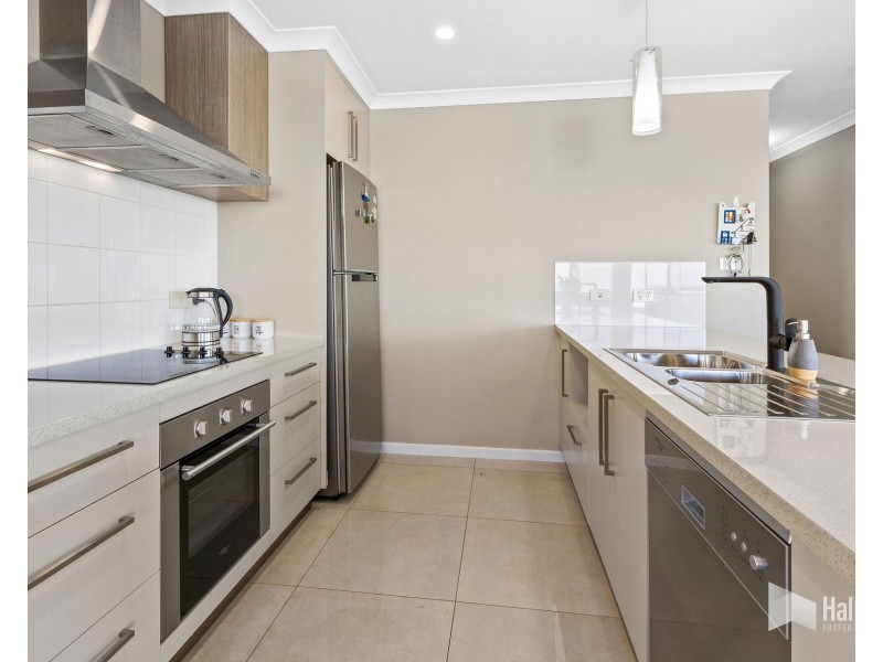 25 Leary Avenue, Stony Rise TAS 7310