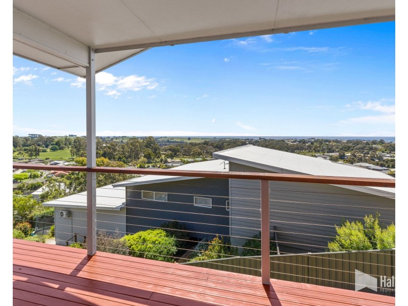 25 Leary Avenue, Stony Rise TAS 7310