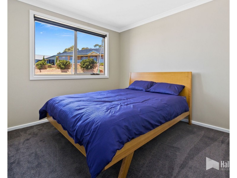 25 Leary Avenue, Stony Rise TAS 7310