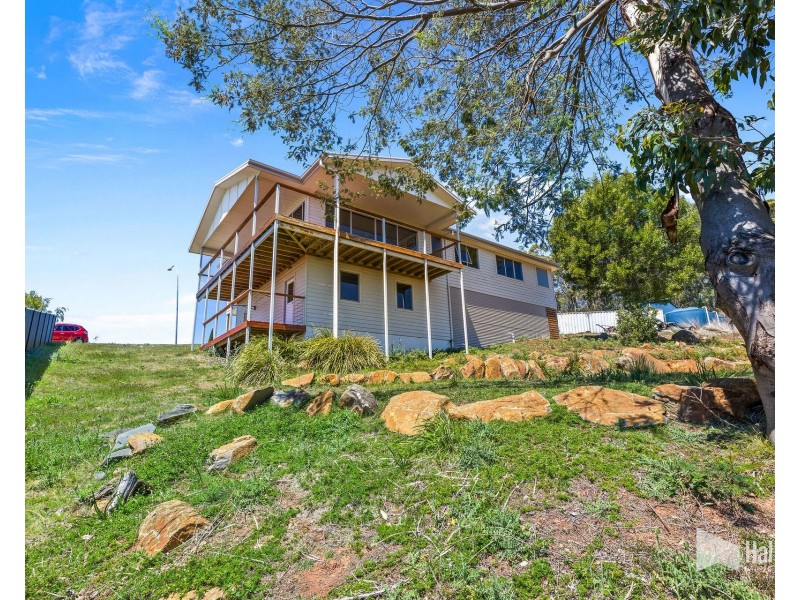 25 Leary Avenue, Stony Rise TAS 7310