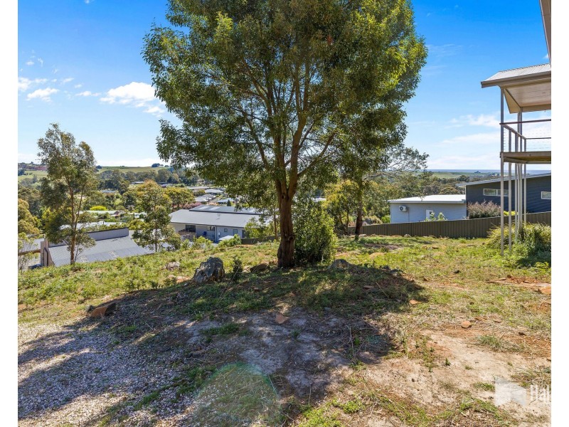 25 Leary Avenue, Stony Rise TAS 7310