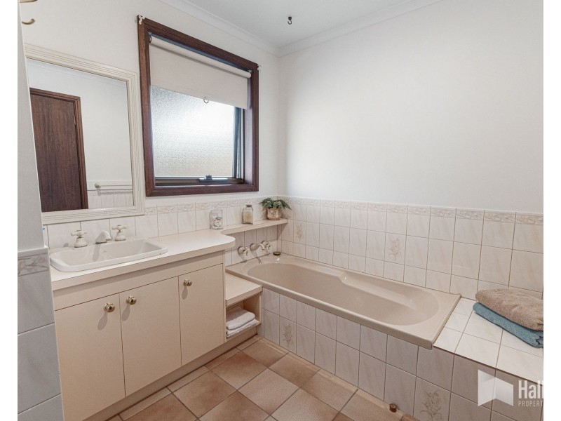 64 Quinlan Crescent, Shearwater TAS 7307