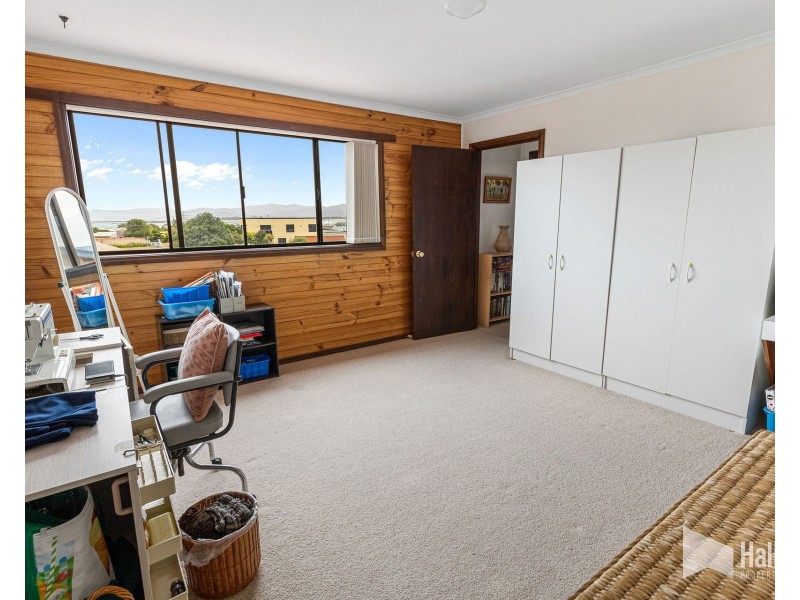 64 Quinlan Crescent, Shearwater TAS 7307