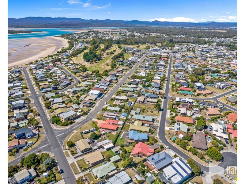 64 Quinlan Crescent, Shearwater TAS 7307