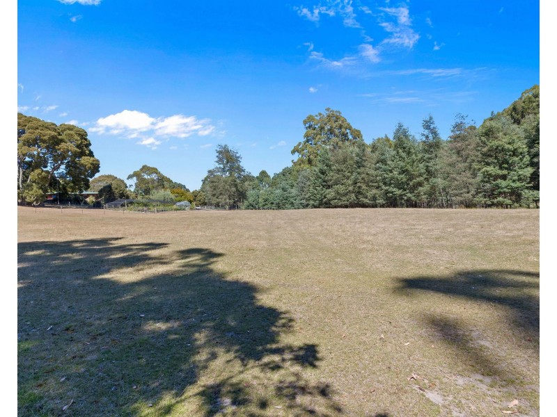1/355 Sheffield Road, Acacia Hills TAS 7306