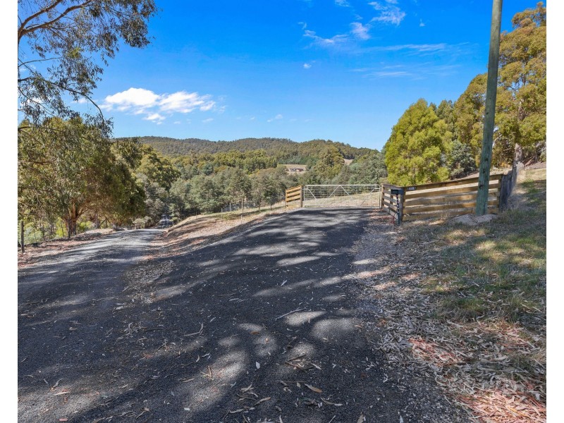 1/355 Sheffield Road, Acacia Hills TAS 7306