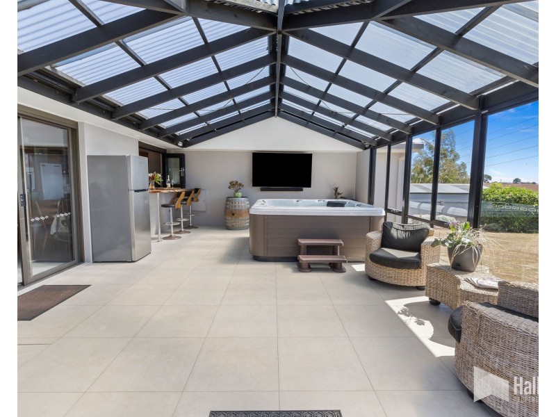 15 Autumn Drive, Ambleside TAS 7310