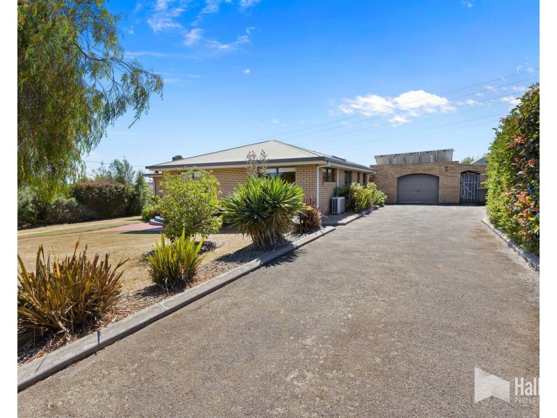 15 Autumn Drive, Ambleside TAS 7310