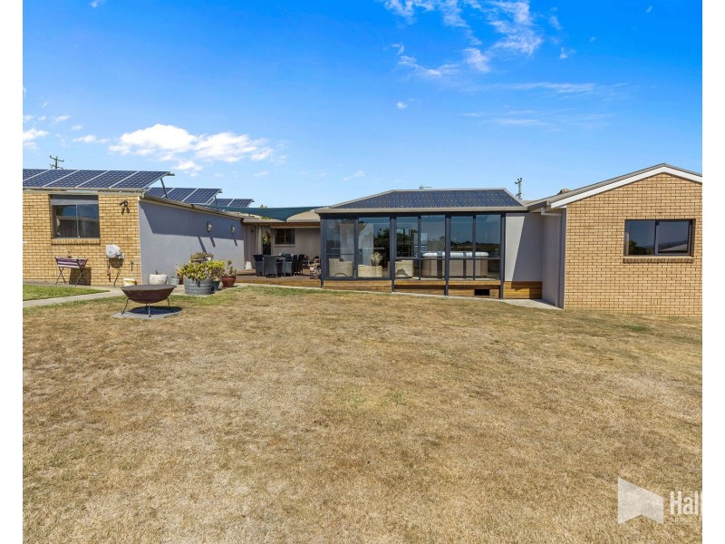 15 Autumn Drive, Ambleside TAS 7310