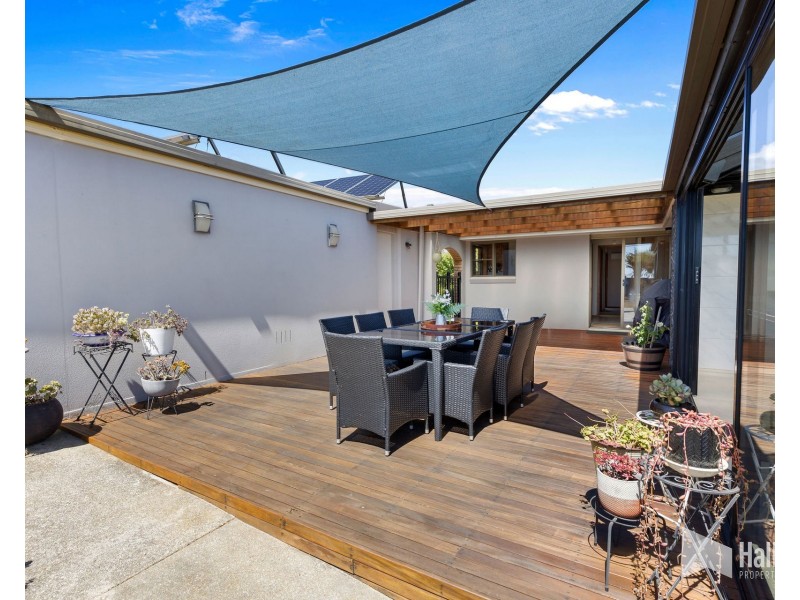 15 Autumn Drive, Ambleside TAS 7310